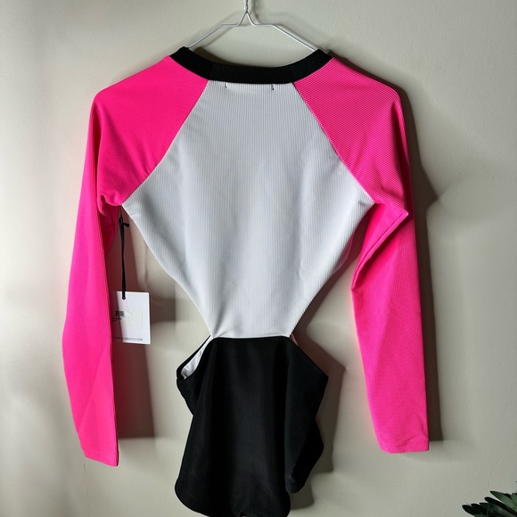 NWT Beach Riot Longsleeve One Piece Swimsuit - Picture 2 of 4